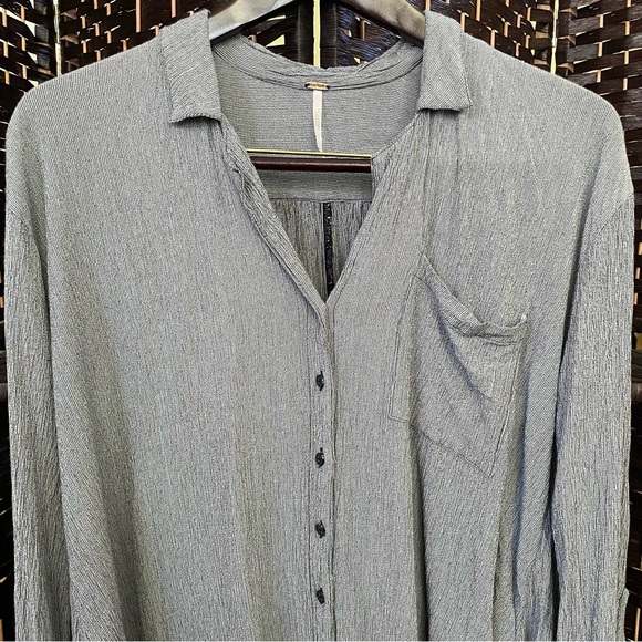 Free People Magic Breeze Oversized Button-down Shirt - Picture 8 of 8